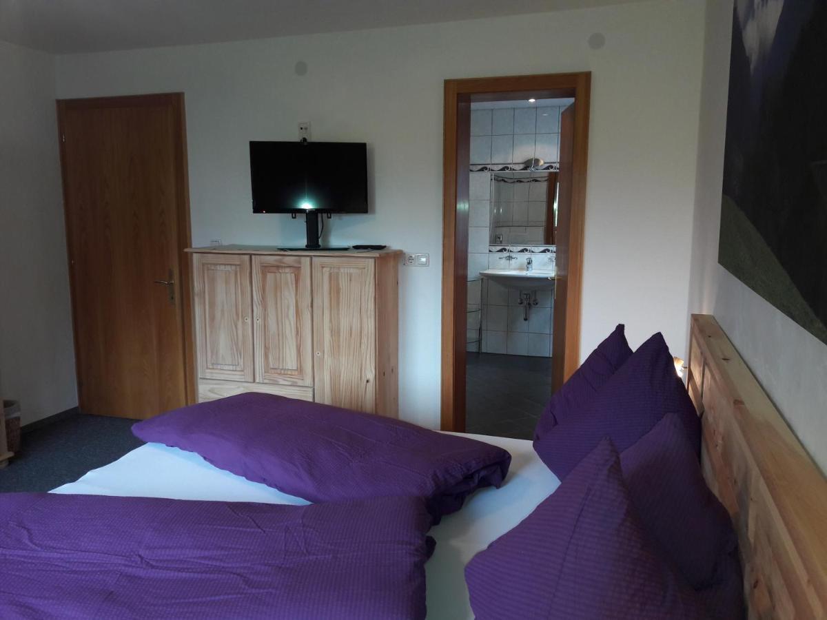 Haus Lifinar - Carmen Juen Apartment Sankt Gallenkirch Luaran gambar