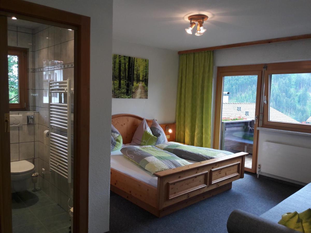 Haus Lifinar - Carmen Juen Apartment Sankt Gallenkirch Luaran gambar