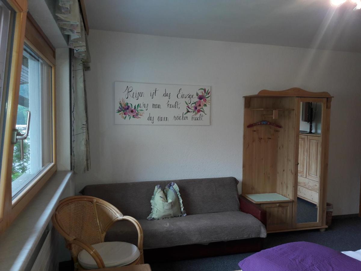 Haus Lifinar - Carmen Juen Apartment Sankt Gallenkirch Luaran gambar