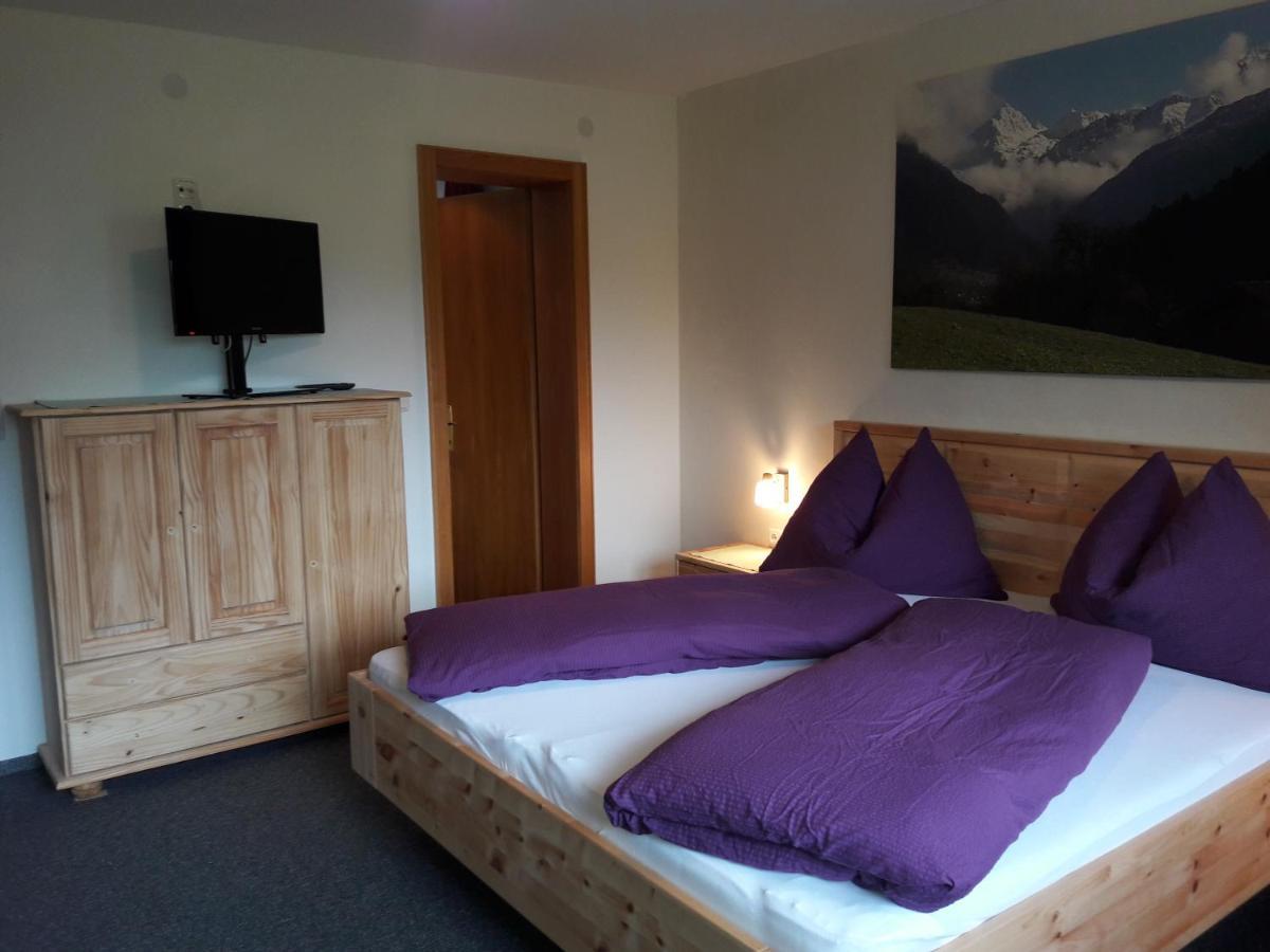Haus Lifinar - Carmen Juen Apartment Sankt Gallenkirch Luaran gambar