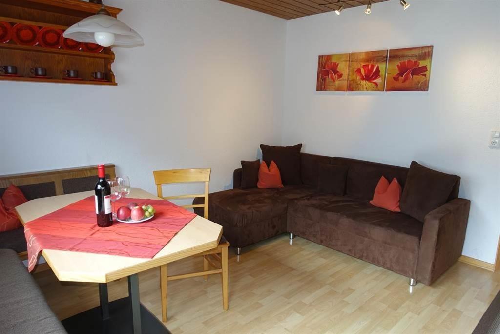 Haus Lifinar - Carmen Juen Apartment Sankt Gallenkirch Luaran gambar